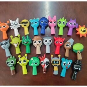 Sprunki Figurines 90 pieces ( 2” toy figures)